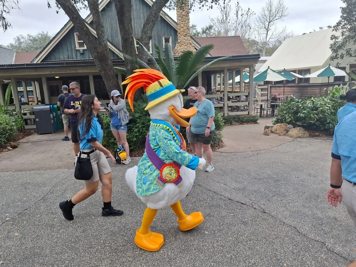 Animal_Kingdom_Donald_character_e554ddfe82.webp