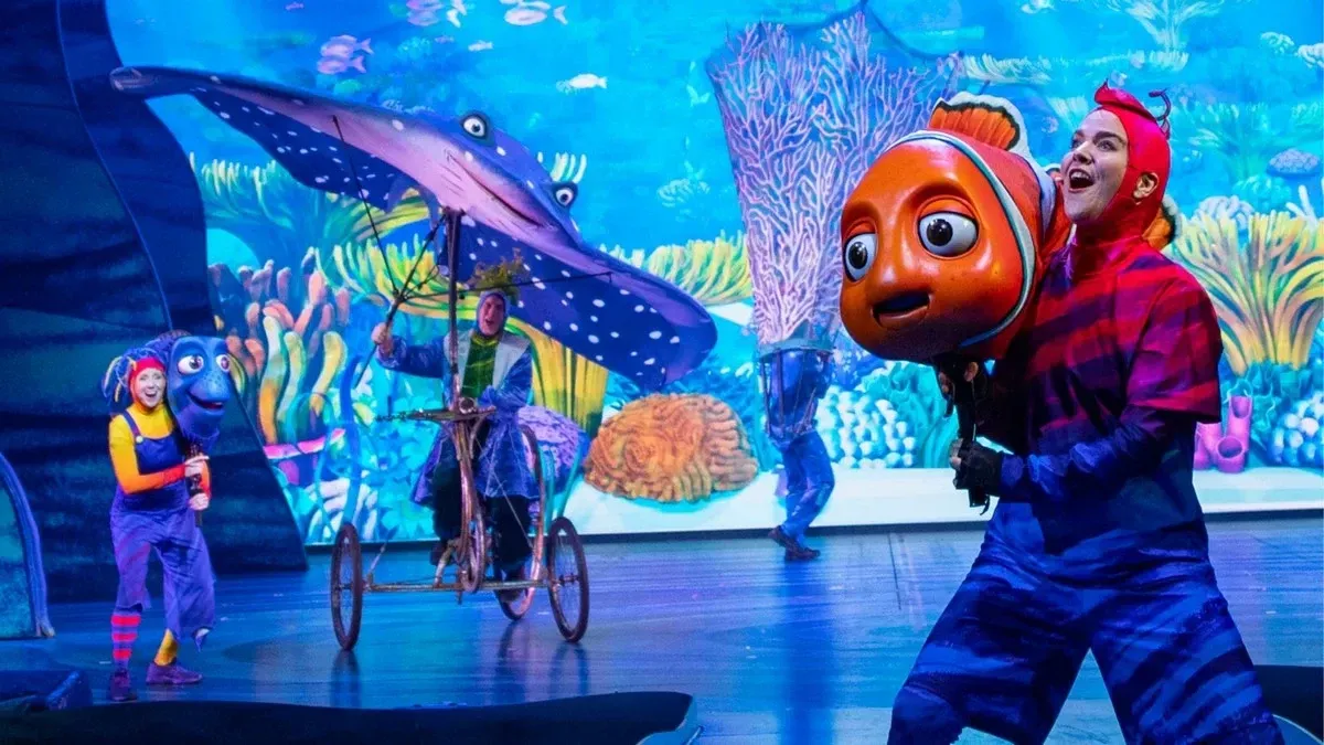 Animal_Kingdom_Finding_Nemo_show_puppets_dbc2337309-1.webp