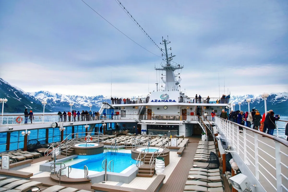 Azamara_Cruises_Alaska_Pool_Deck_31412d71d3.webp