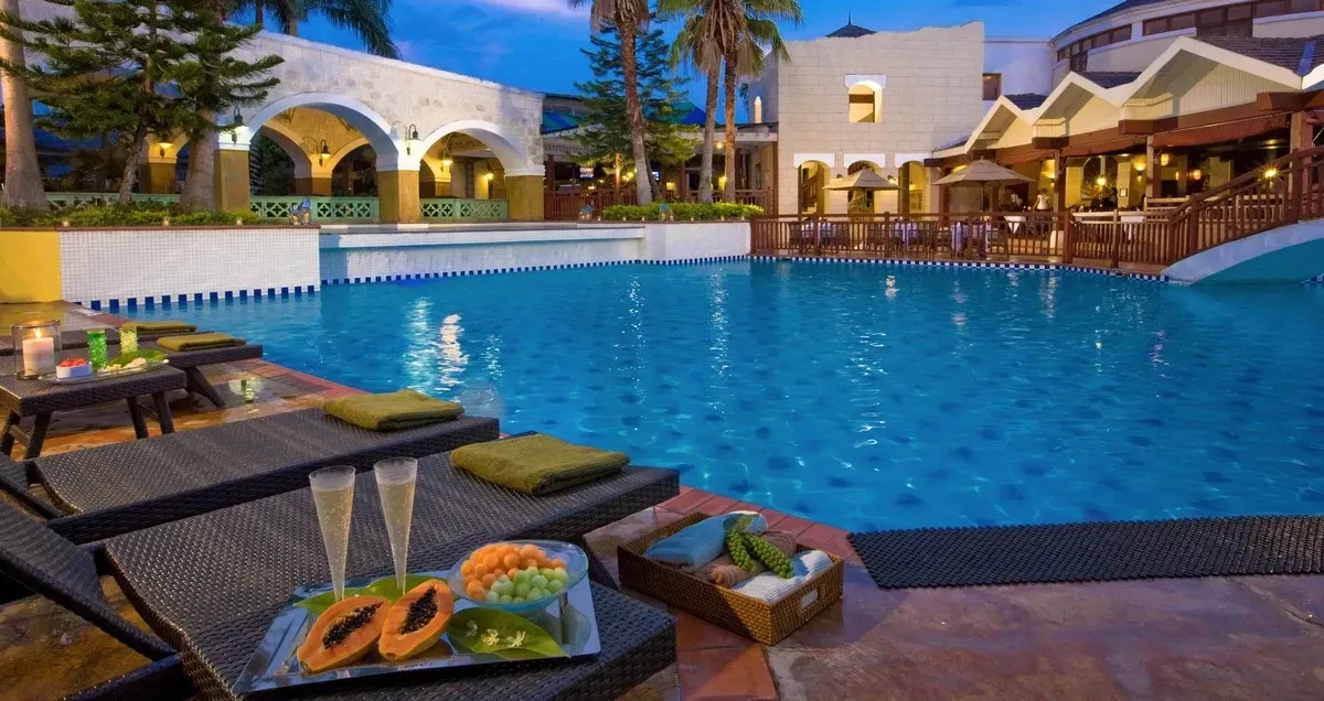 Beaches_Resorts_Negril_pool_dinner_ef607b9041-1.webp