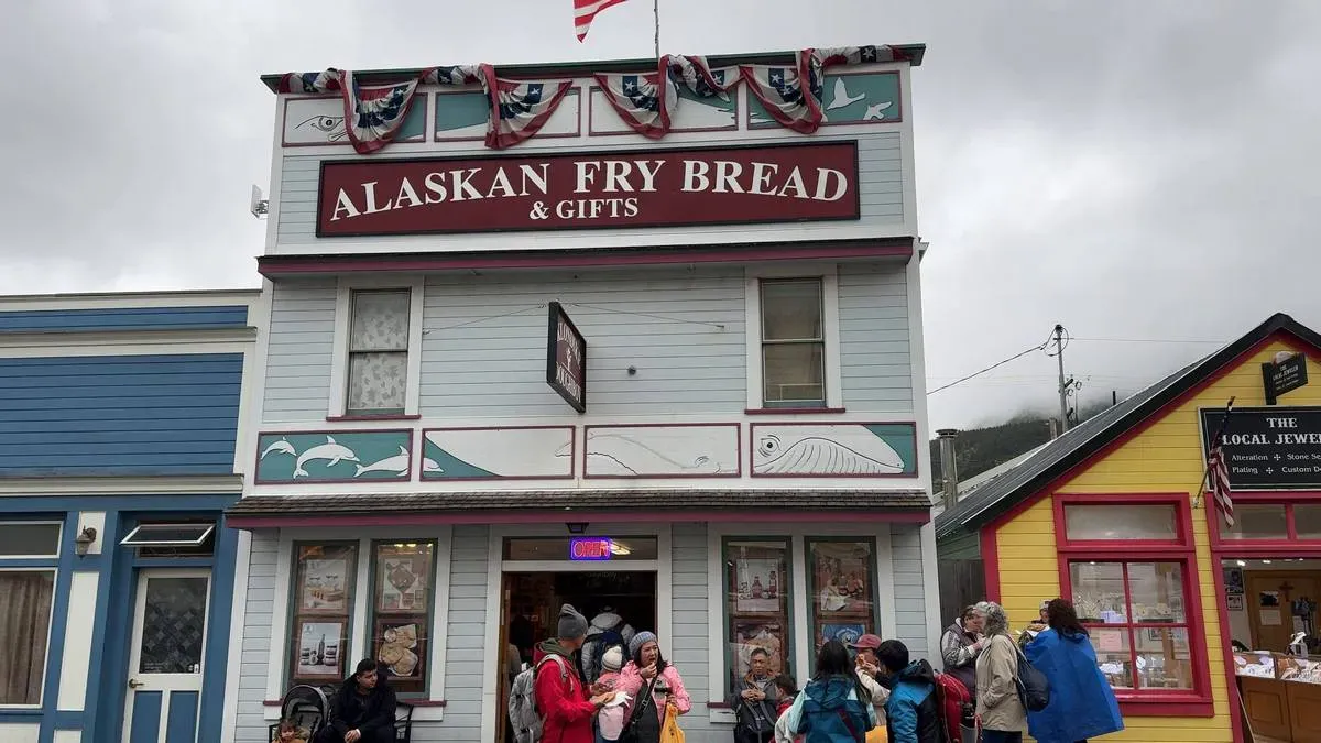 Disney_Cruise_Line_alaska_fry_bread_f8ed06cf52.webp