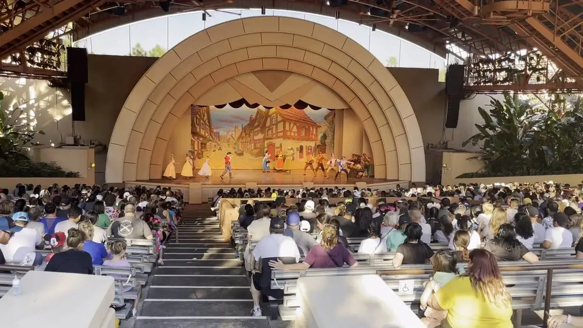 Disney_Hollywood_Studios_Beauty_and_the_Beast_Live_show_5dddf95df5.webp