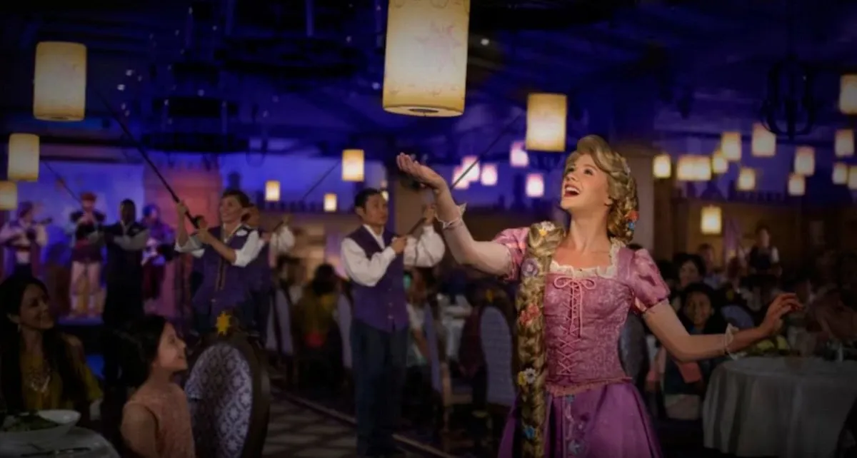 Disney_Magic_Rapunzels_Royal_Table_show_2_34e706882c.webp