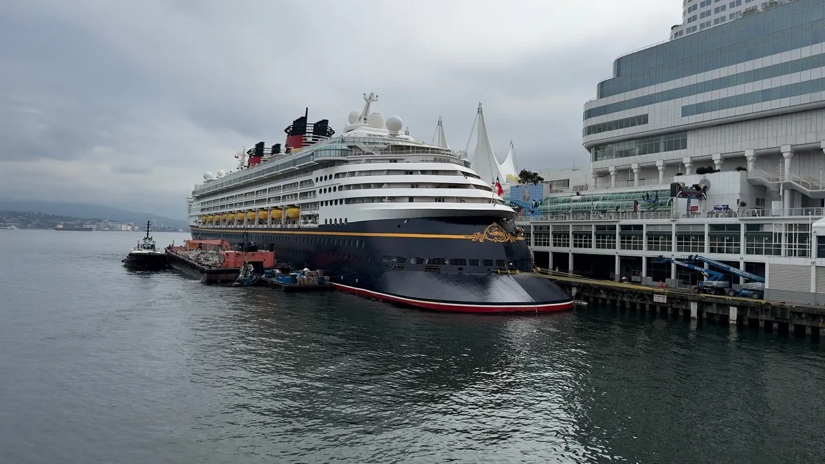 Disney_Wonder_cruise_port_d7bd642252.webp