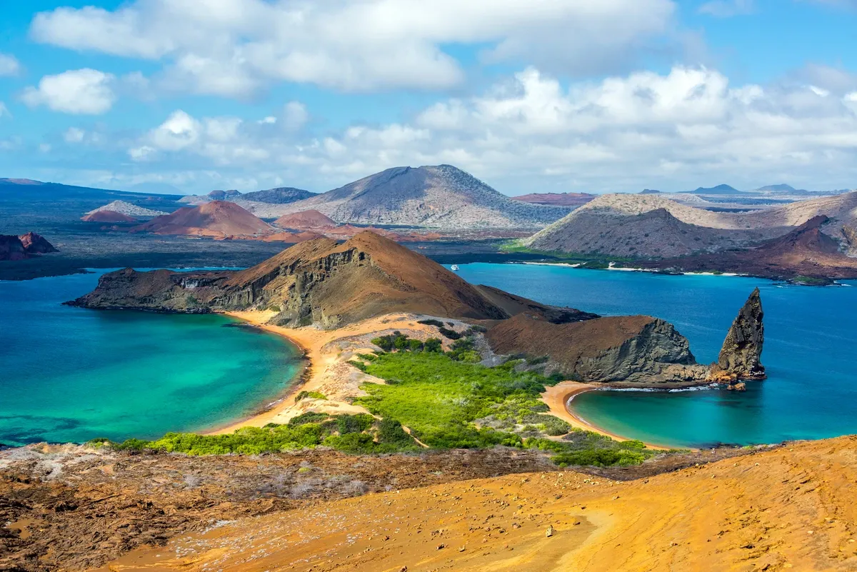 HX_Hurtigruten_Expeditions_Galapagos_Islands_f9733f1425.webp