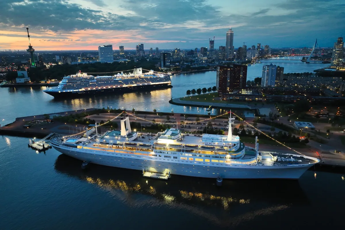 Holland_America_Rotterdam_Destination_7ee7260d84-1.webp