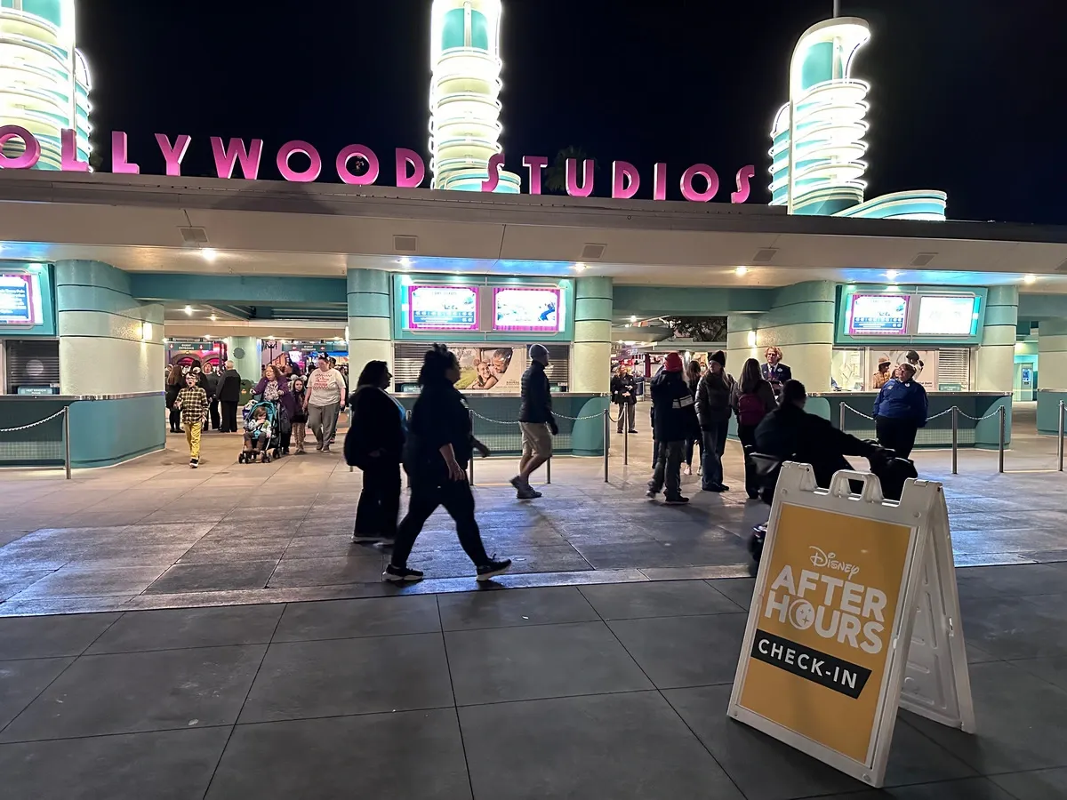 Hollywood_Studios_After_Dark_entrance_62b40922a0.webp