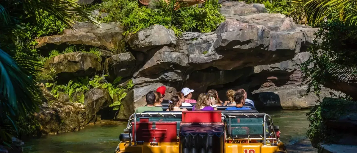 Islands_of_Adventure_Jurassic_Park_River_Adventure_2f64d4e1f5.webp