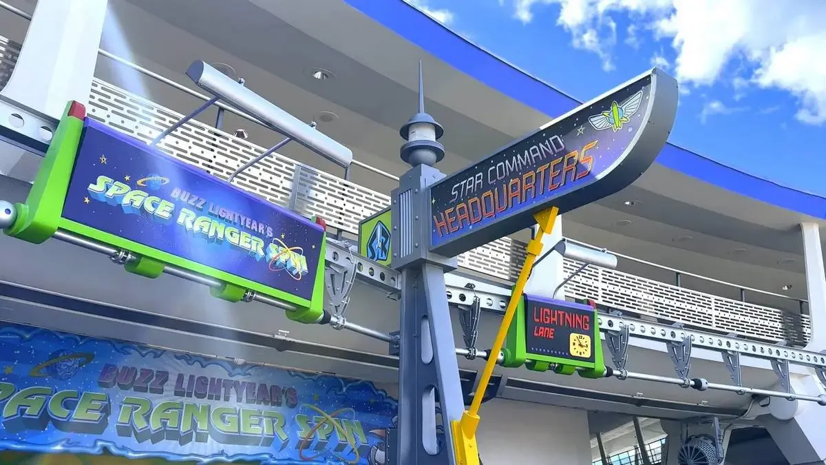 Magic_Kingdom_Buzz_Lightyear_Space_Ranger_Spin_entrance_2_49c08a7a50.webp