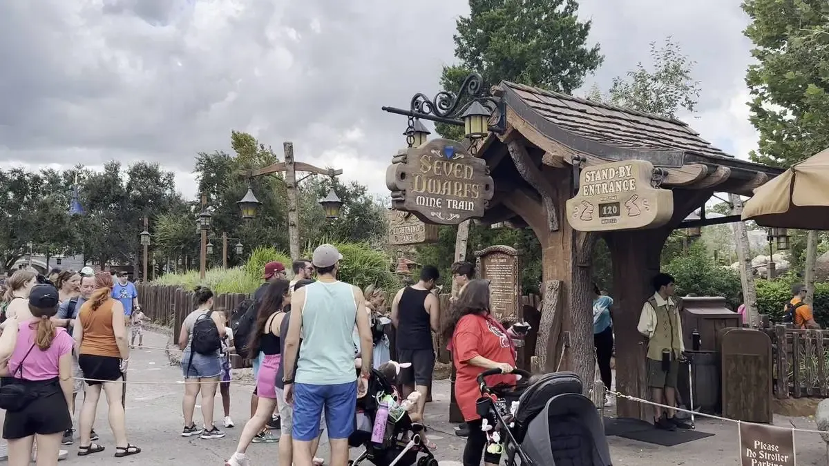 Magic_Kingdom_Seven_Dwarfs_Mine_Train_Entrance_182051e5f5.webp