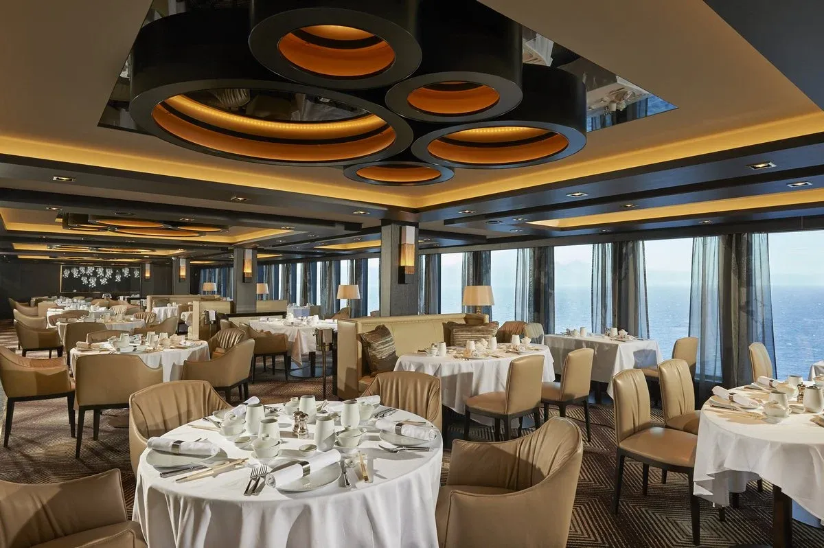 Norwegian_Cruise_Line_Haven_restaurant_dc88203c4b.webp