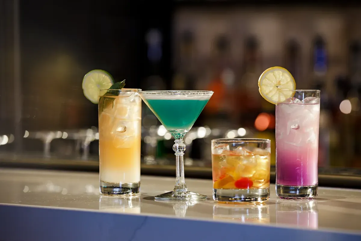 Princess_Cruises_bar_cocktails_drinks_a487dd0142.webp