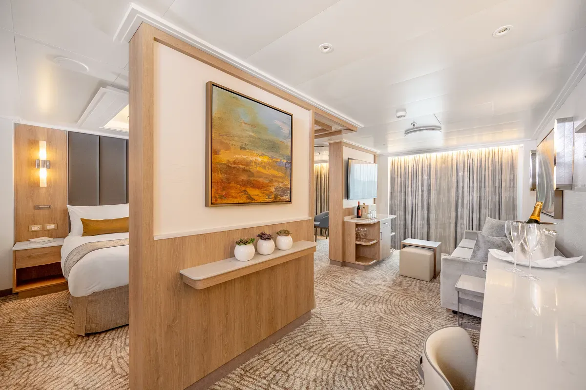 Princess_Cruises_owners_suite_2926726814.webp