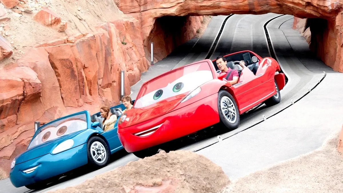 Radiator_Springs_Racers_race_car_95a7b86a6c.webp