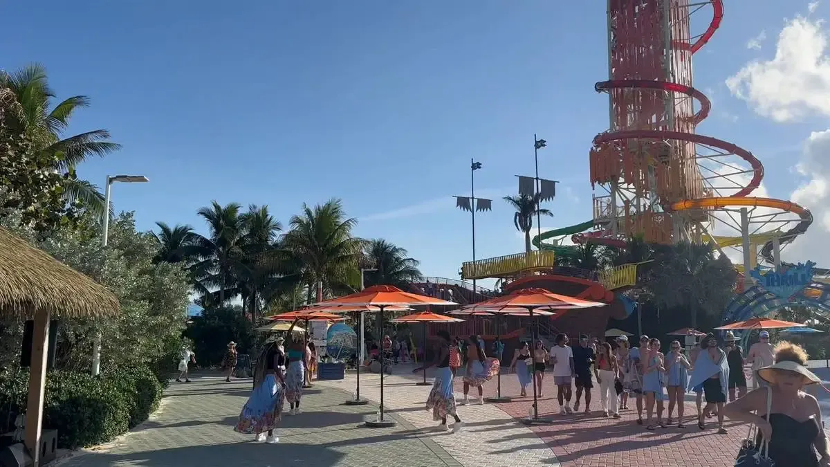 Royal_Caribbean_cococay_3_98236bed00.webp
