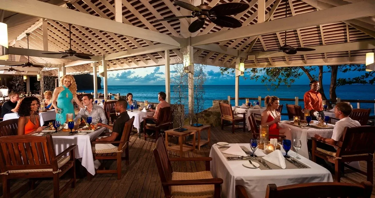 Sandals_Regency_La_Toc_restaurant_80043a0988.webp