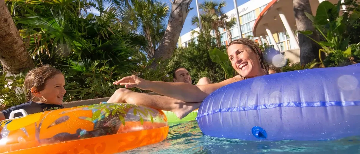 Universal_Cabana_Bay_pool_874bb62525.webp