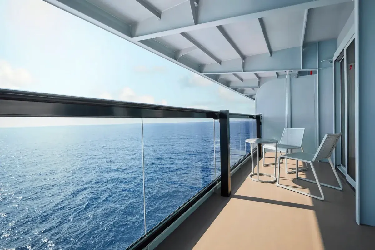 Virgin_Voyages_Rockstar_Quarter_balcony_919c071073.webp