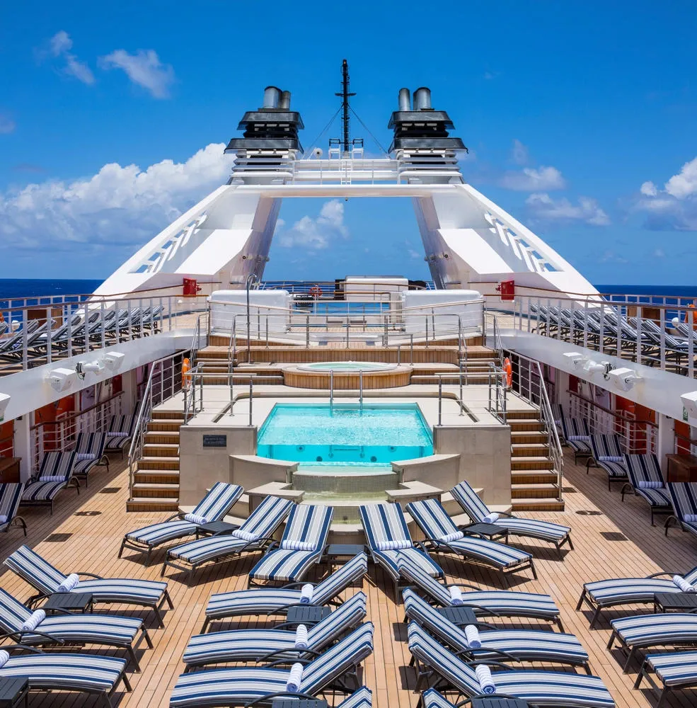 Windstar_Cruises_Pool_Deck_b91c224a09.webp