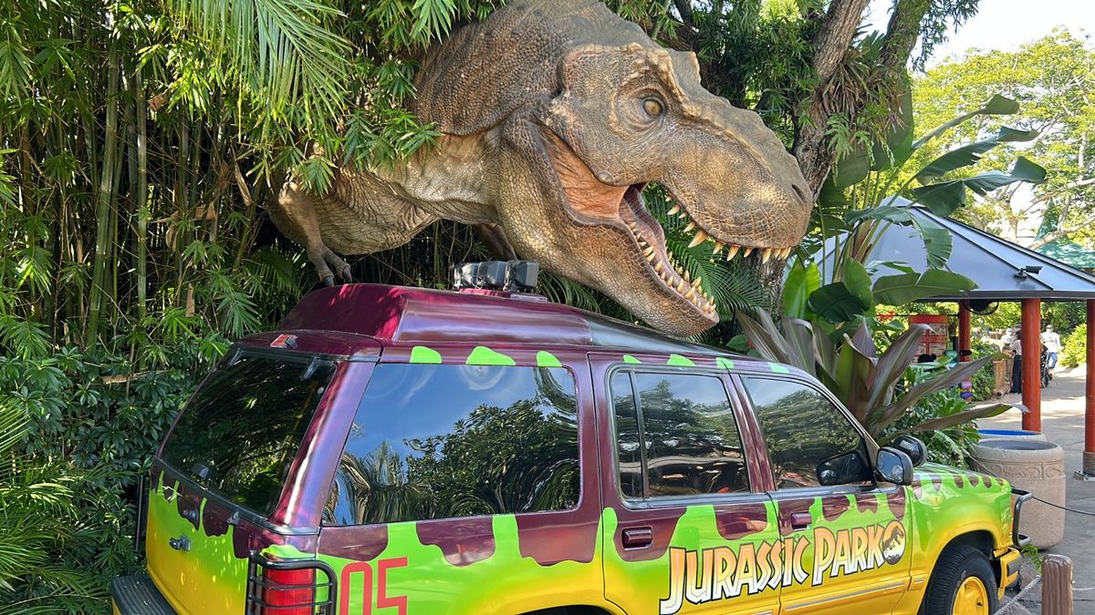 universal_jurassic_park_islands_adventure_3b9b148338-2.jpg